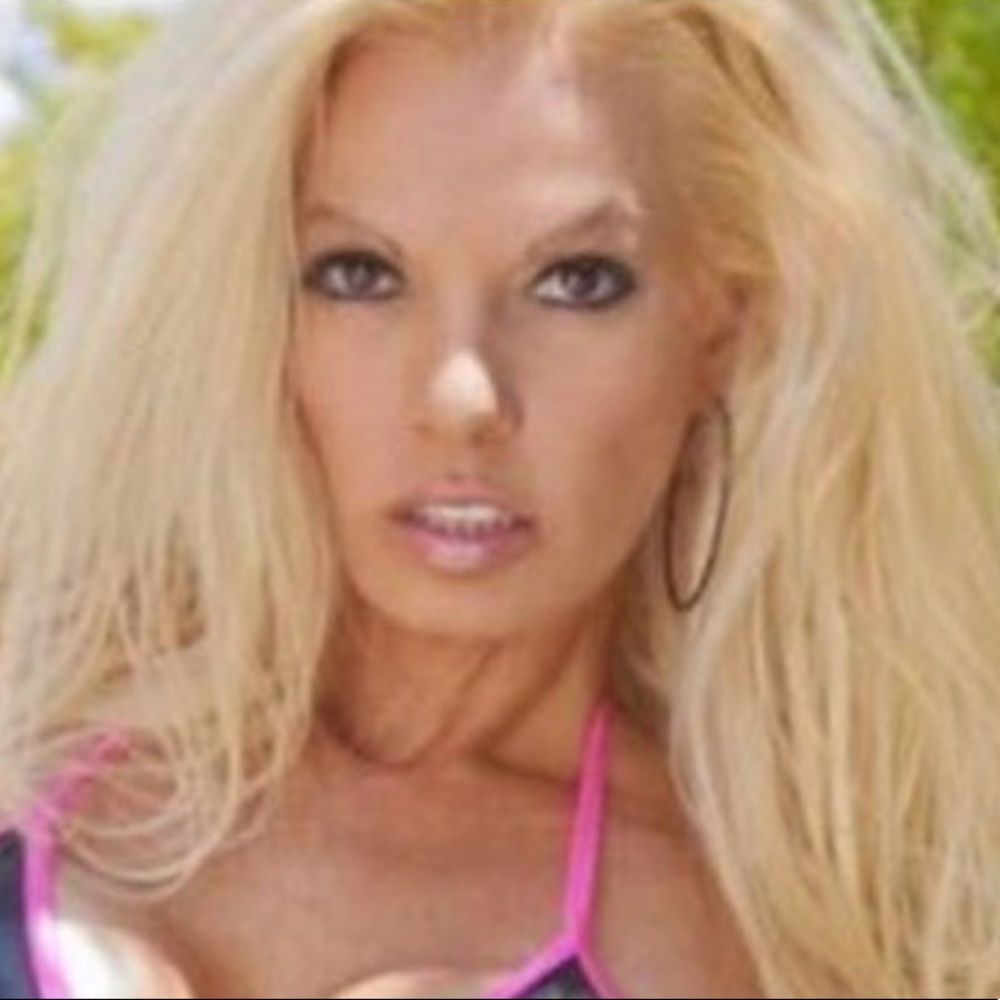 Meet your Posher, Missi